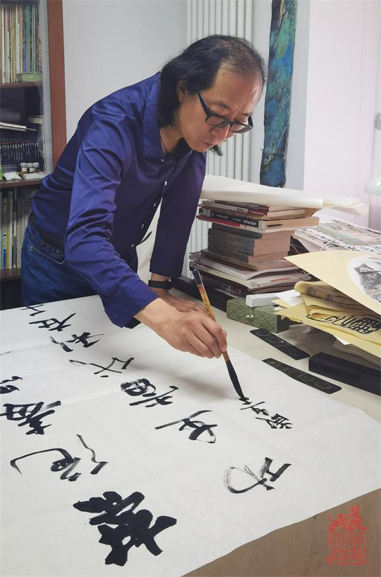 刘楣洪，中国书法家协会理事，北京书法家协会副主席.jpg