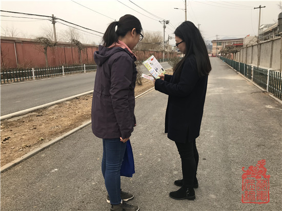 百善镇禁毒社工袁天鸿讲解毒品知识